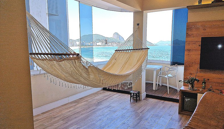 Apartamento frente al mar en Avenida Atlantica