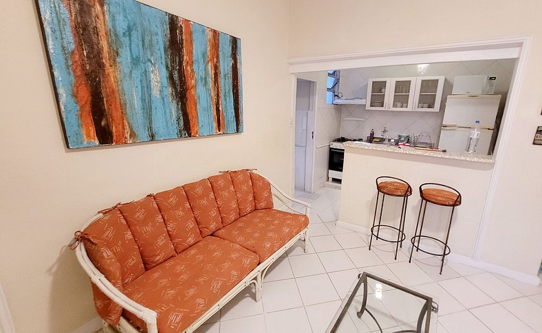 Apartamento reformado próximo as praias do Arpoador, Ipanema