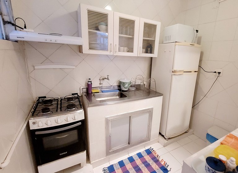 Apartamento reformado próximo as praias do Arpoador, Ipanema