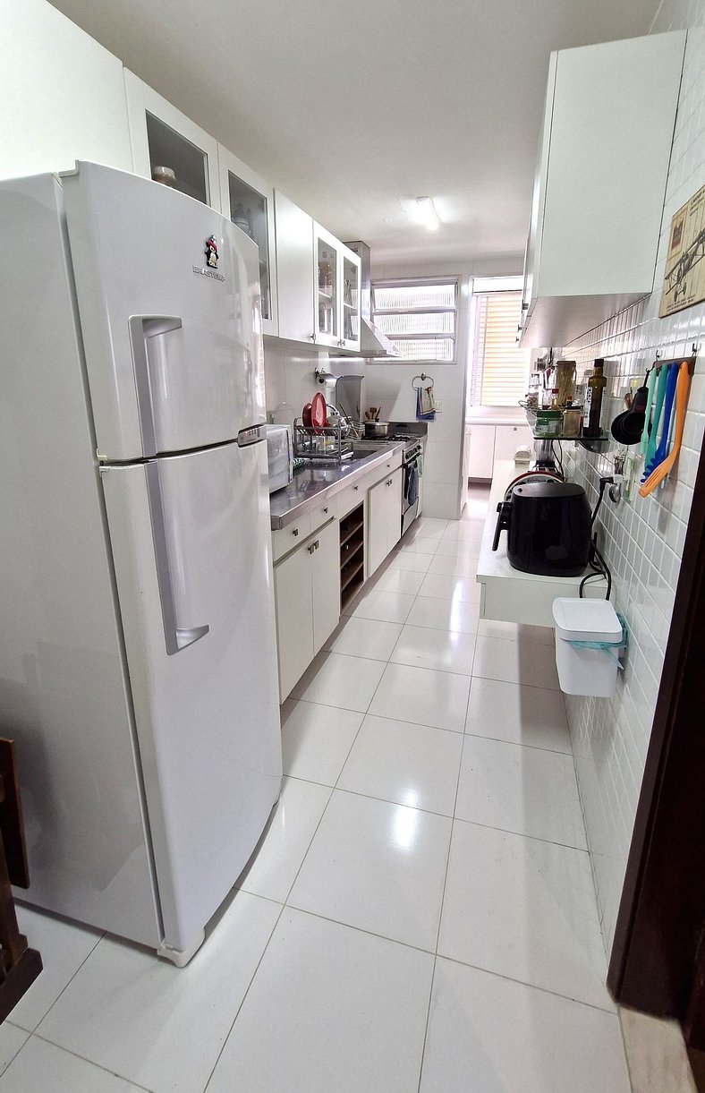 Apartamento silencioso, arejado e bem iluminado