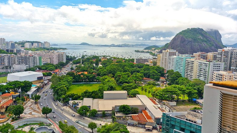 Apartamento silencioso, arejado e bem iluminado