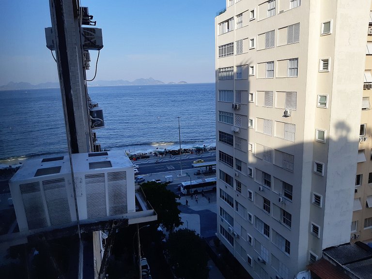 AVENIDA ATLANTICA COM VISTA MAR