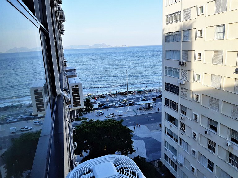 Avenida Atlantica con vista al mar