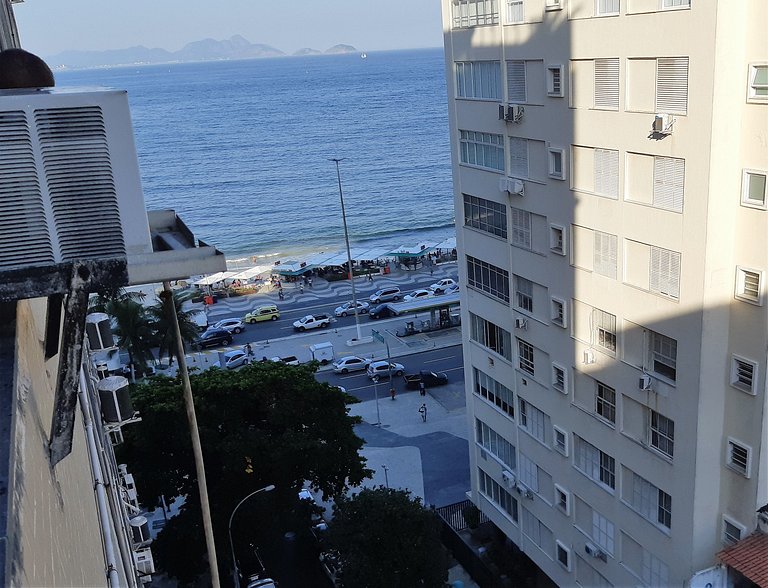 Avenida Atlantica con vista al mar