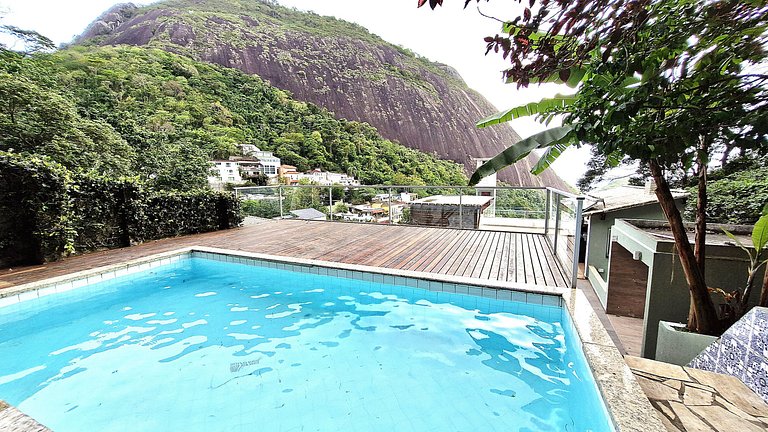 Casa Lagoa com vista e piscina