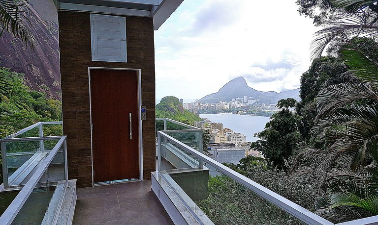 Casa Lagoa com vista e piscina