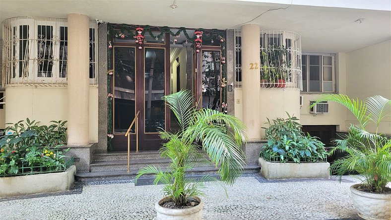 Comfort and privacy 2 blocks from Ipanema beach