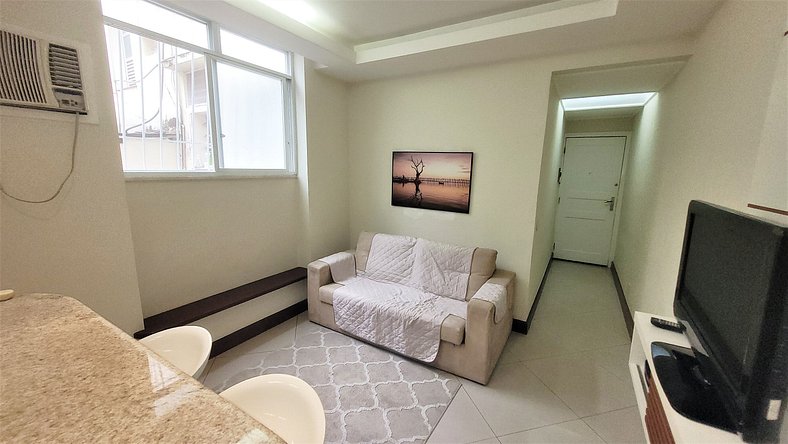 Cozy 1 bedroom in prime area of Leblon